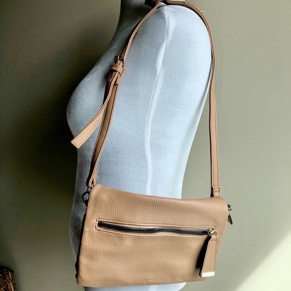 Tutilo Camel Crossbody Bag - Picture 1 of 10